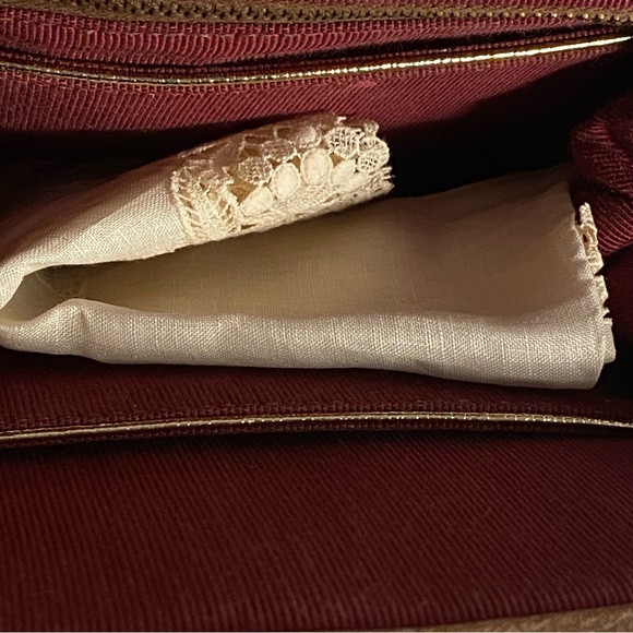 Vintage Needlepoint Handbag Purse
Handmade Floral pattern cross-stitch MCM bag - Picture 4 of 16